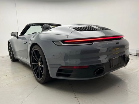 Used 2023 Porsche 911 Carrera image 3