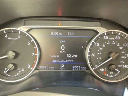 Used 2024 Nissan Altima 2.5 SV FWD image 15