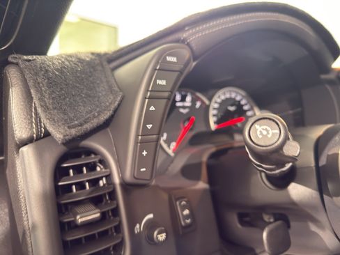 Used 2011 Chevrolet Corvette w/ Preferred Equipment Group image 17