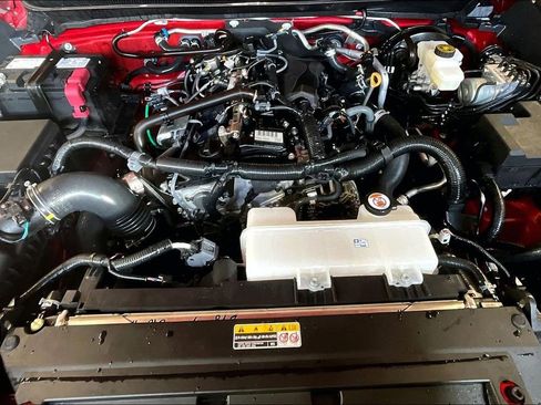 Used 2024 Toyota Tacoma SR5 image 10