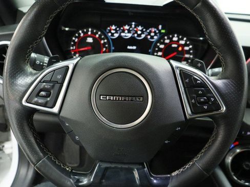 Used 2016 Chevrolet Camaro LT RWD image 13