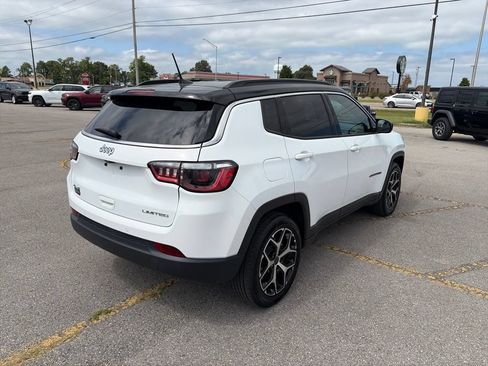 Used 2025 Jeep Compass Limited AWD/4WD image 6