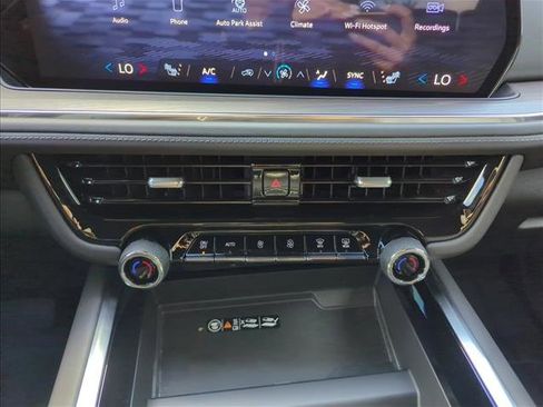 Used 2026 Chevrolet Tahoe Z71 w/ Comfort Package AWD/4WD image 8