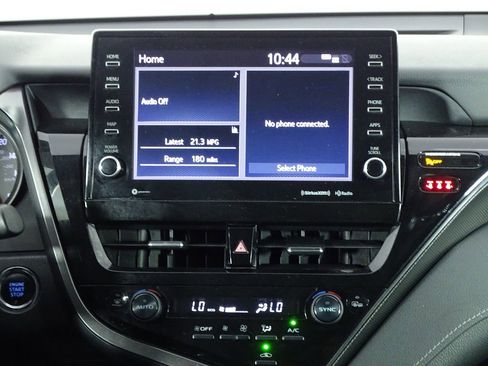 Used 2021 Toyota Camry XSE image 24