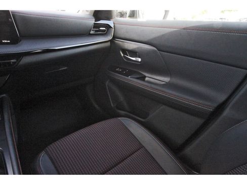 Certified 2026 Nissan Kicks SR FWD image 12
