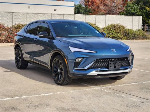 Used 2024 Buick Envista Sport Touring w/ Experience Buick Package image 3