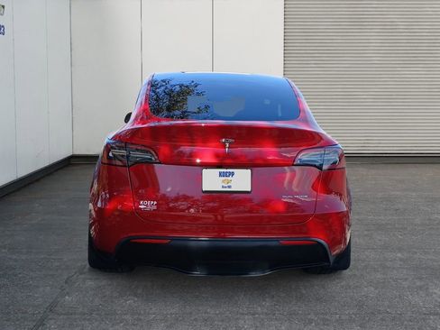 Used 2023 Tesla Model Y Long Range AWD/4WD image 4