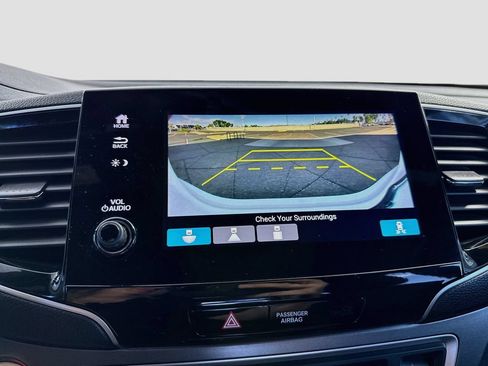 Used 2022 Honda Pilot Sport image 15