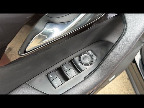 Used 2021 Chevrolet Blazer RS w/ Enhanced Convenience Package AWD/4WD image 8