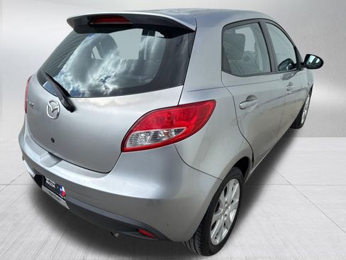 Used 2011 MAZDA MAZDA2 Touring FWD image 9