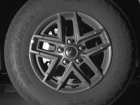 Used 2025 Jeep Wrangler Sport S image 13