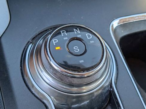 Used 2017 Ford Fusion SE image 29