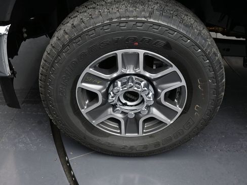 New 2025 Ford F350 XLT image 11