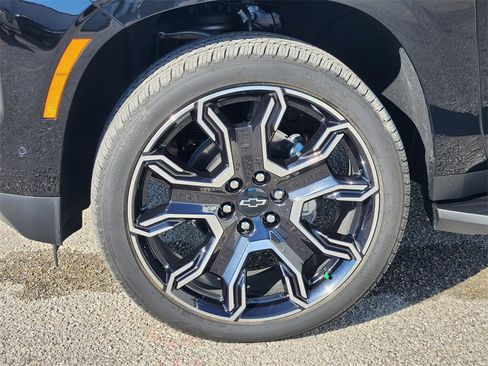 New 2026 Chevrolet Tahoe RST w/ RST Capability Package image 9