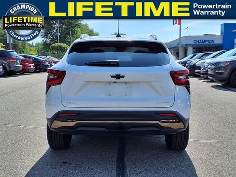 Used 2024 Chevrolet Trax ACTIV w/ Driver Confidence Package FWD image 6