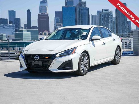 Used 2023 Nissan Altima 2.5 SV FWD image 1