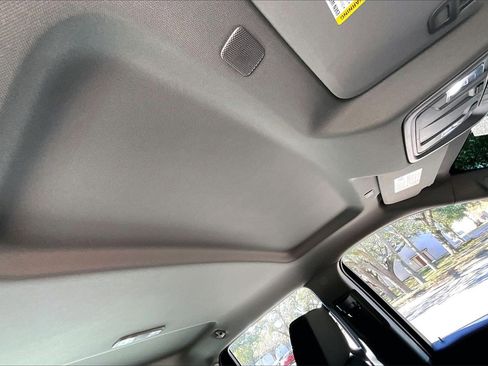 Used 2025 Chevrolet Silverado 2500 Custom w/ Custom Convenience Package image 24