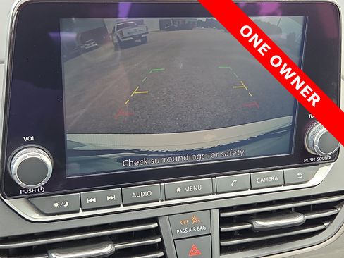 Used 2025 Nissan Altima 2.5 SV FWD image 18