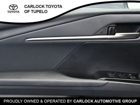 Used 2025 Toyota Camry SE w/ Convenience Package image 24