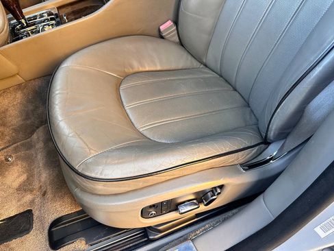 Used 2011 Bentley Mulsanne RWD image 55