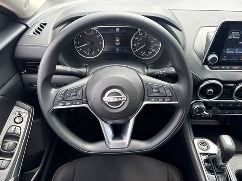 Used 2025 Nissan Sentra SV FWD image 16