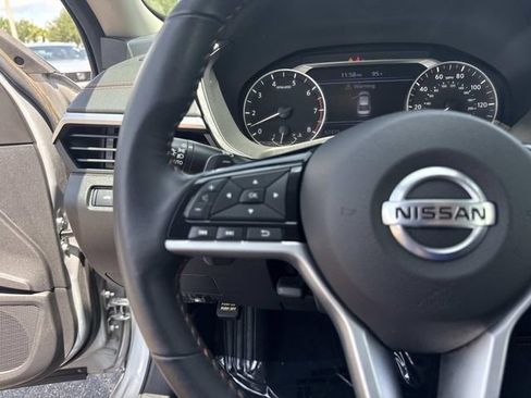Used 2021 Nissan Altima 2.5 SR FWD image 30