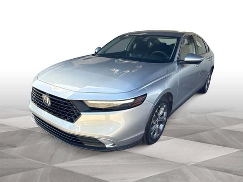 Used 2024 Honda Accord EX image 4