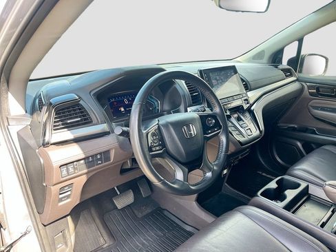 Used 2023 Honda Odyssey Touring image 9