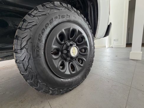 Used 2011 Chevrolet Silverado 1500 W/T image 4