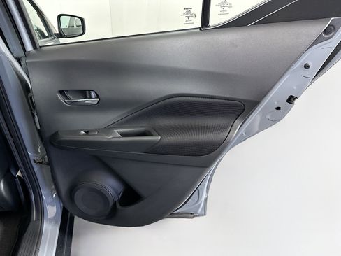 Used 2022 Nissan Kicks SV FWD image 27