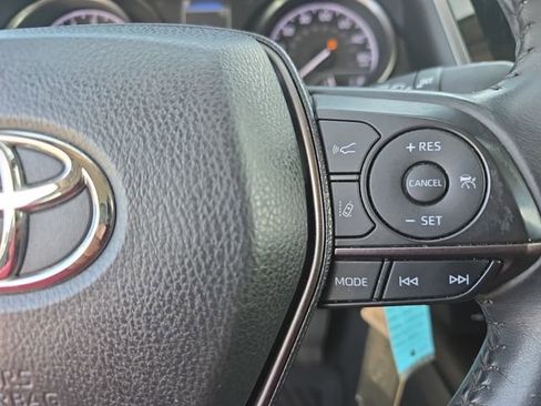 Used 2021 Toyota Camry SE image 17