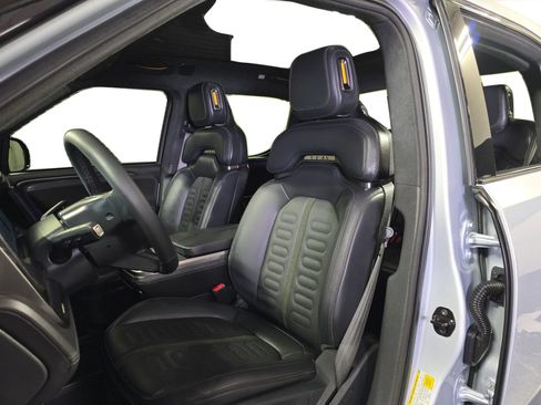 Used 2023 Rivian R1T Adventure AWD/4WD image 9