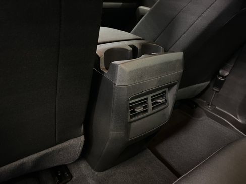 Used 2024 Chevrolet Colorado Trail Boss image 29