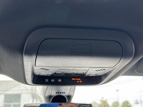 Used 2023 Buick Enclave Avenir w/ Avenir Technology Package image 21