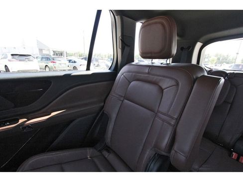 Used 2025 Lincoln Aviator Reserve w/ Jet Appearance Package RWD image 14