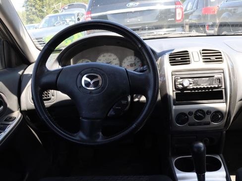 Used 2003 MAZDA Protege5 FWD image 6