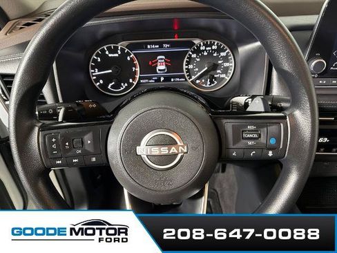 Used 2023 Nissan Rogue SV AWD/4WD image 14
