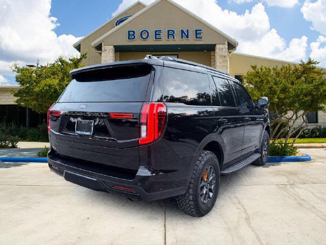 Used 2025 Ford Expedition Tremor AWD/4WD image 5