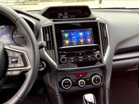 Used 2023 Subaru Crosstrek 2.0i Premium image 11