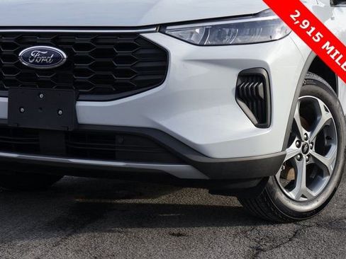 Used 2025 Ford Escape ST-Line w/ Cold Weather Package image 10