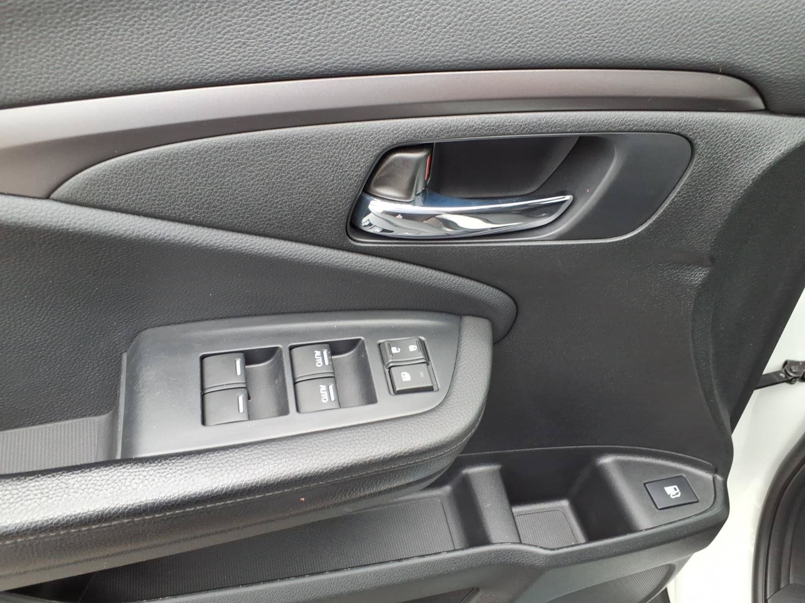 Used 2021 Honda Pilot EX image 14