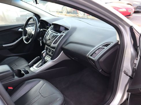 Used 2014 Ford Focus SE w/ Equipment Group 201A image 15
