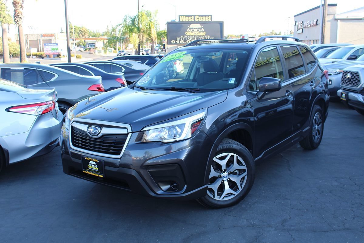 Used 2019 Subaru Forester Premium w/ All-Weather Package AWD/4WD image 41