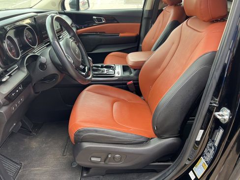 Used 2022 Kia Carnival SX image 22