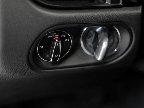 Certified 2023 Porsche Macan S AWD/4WD image 22