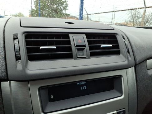 Used 2010 Ford Fusion SE image 19