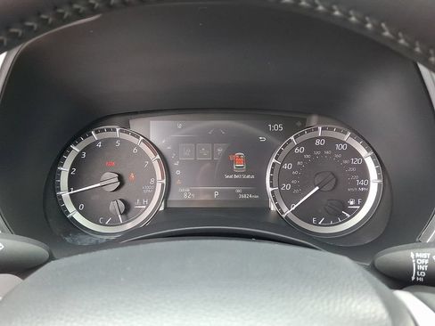 Used 2023 Toyota Highlander XLE AWD/4WD image 22