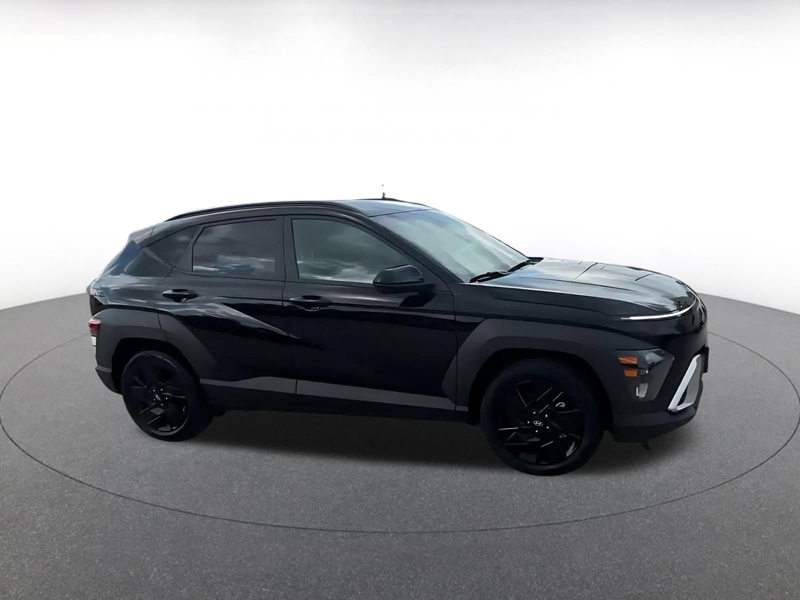 Used 2026 Hyundai Kona SEL Sport FWD image 2