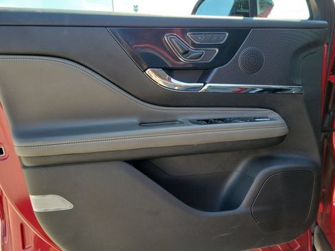 Used 2023 Lincoln Corsair FWD image 15
