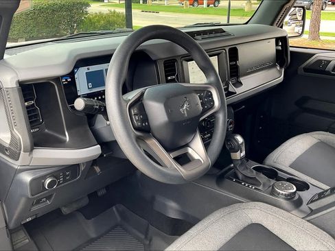 Used 2022 Ford Bronco 4-Door w/ Sasquatch Package AWD/4WD image 16